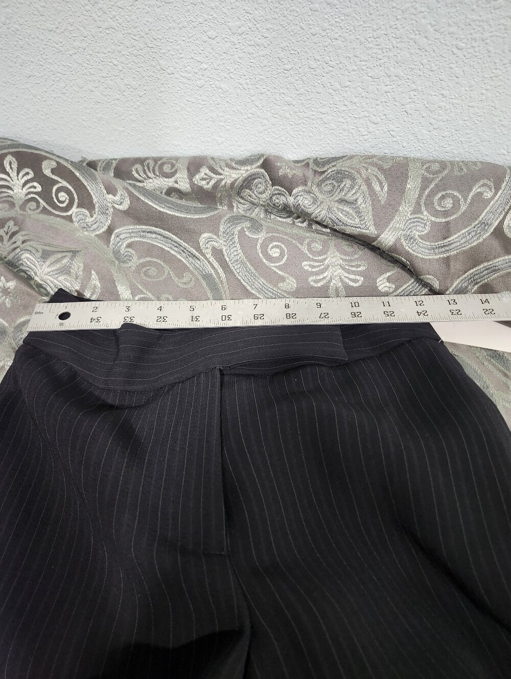 Tahari Arther Levine Tailored Black Pinstripe Women's Blazer & Trouser Suit 0P - Picture 13 of 14